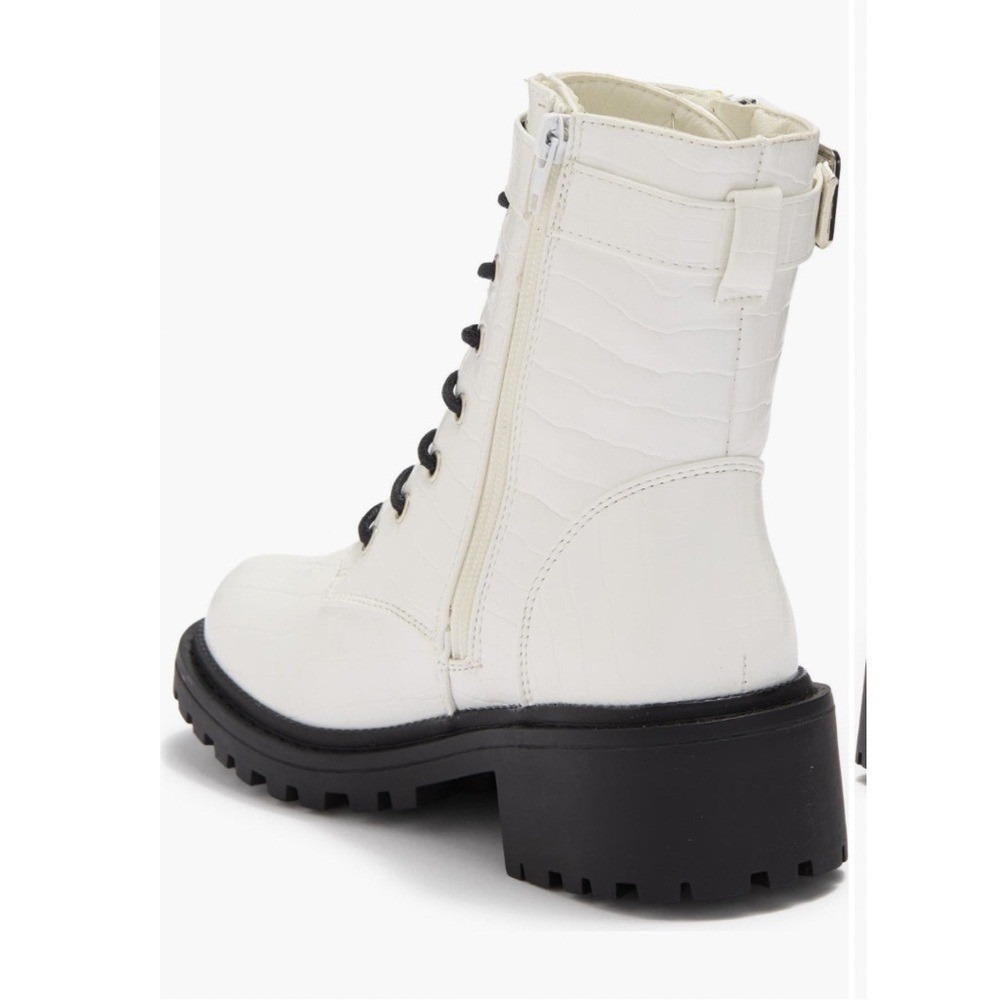 Nicole Miller Boots New‎ York Snakeskin Combat Moto City White Size 7 NEW - Picture 13 of 16